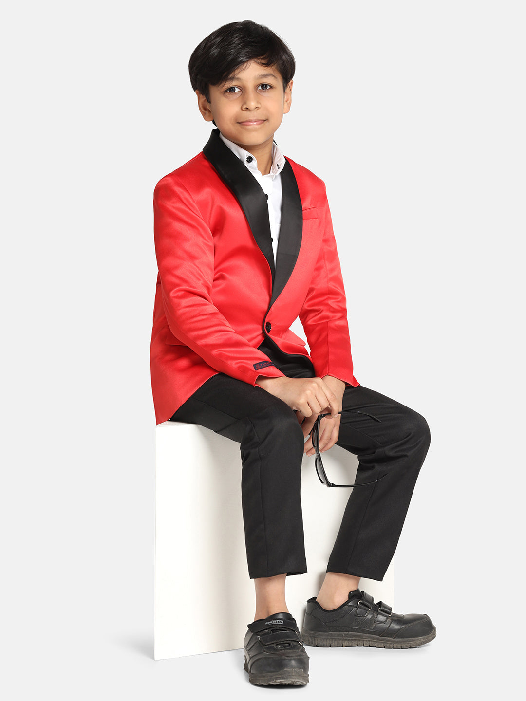 Boys Red Tuxedo Suit Set - Tahvo India