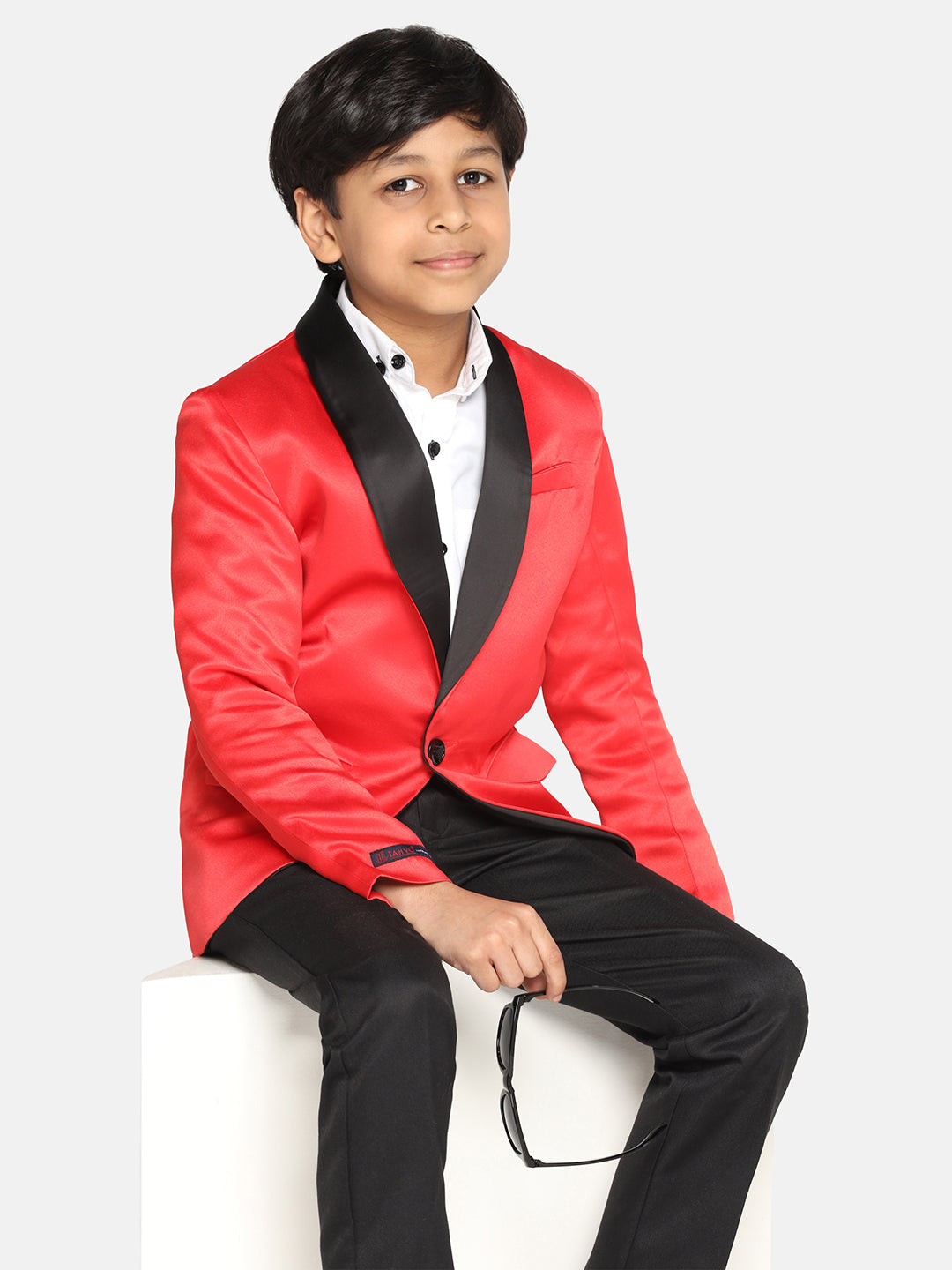 Boys Red Tuxedo Suit Set - Tahvo India