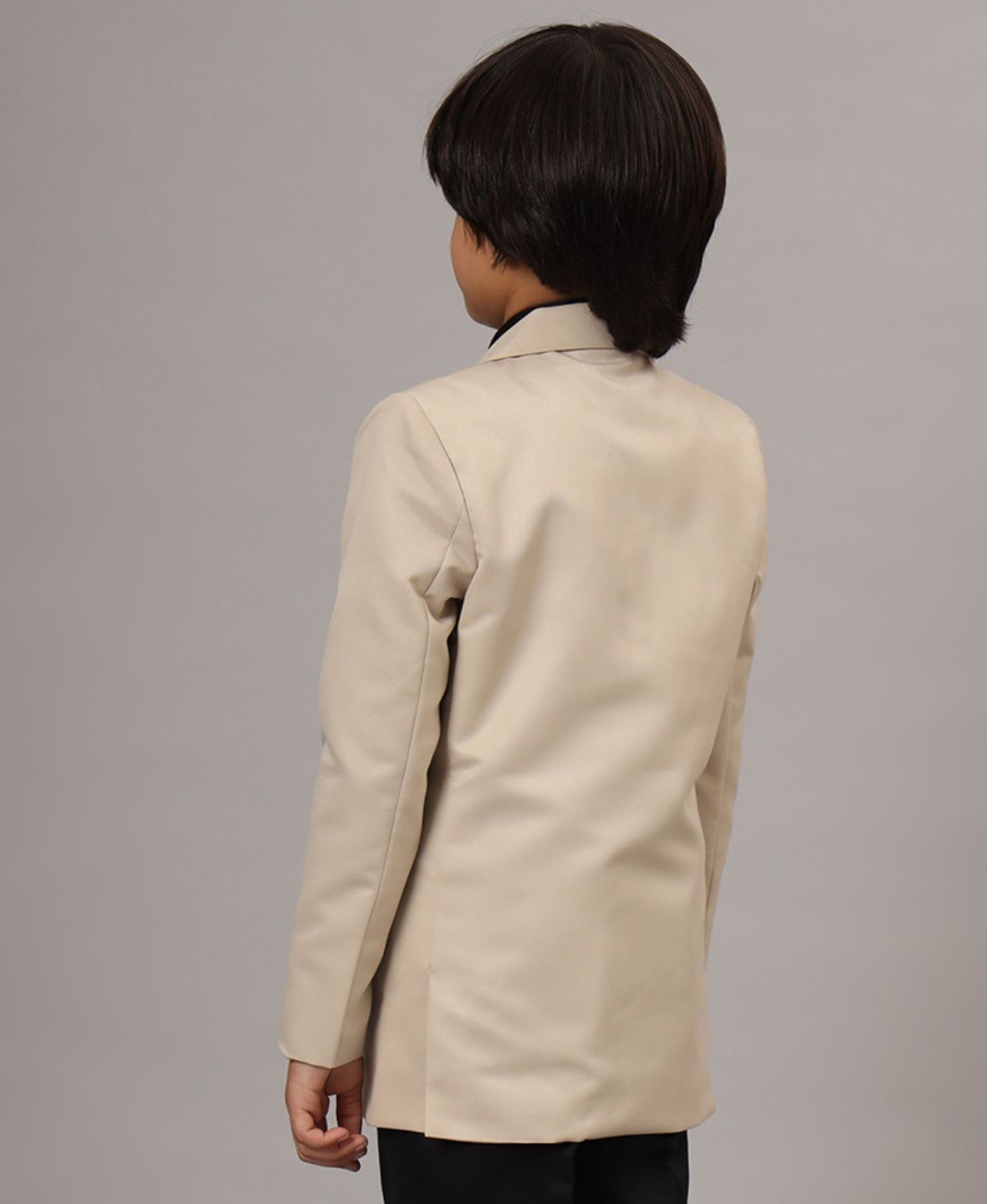 Boys Solid Beige Blazer - Tahvo India