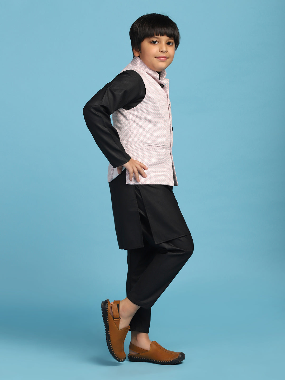 Pink Dotted Jacket With Black Kurta Set - Tahvo India