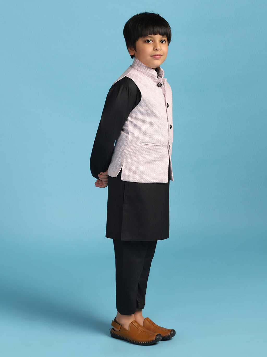 Pink Dotted Jacket With Black Kurta Set - Tahvo India