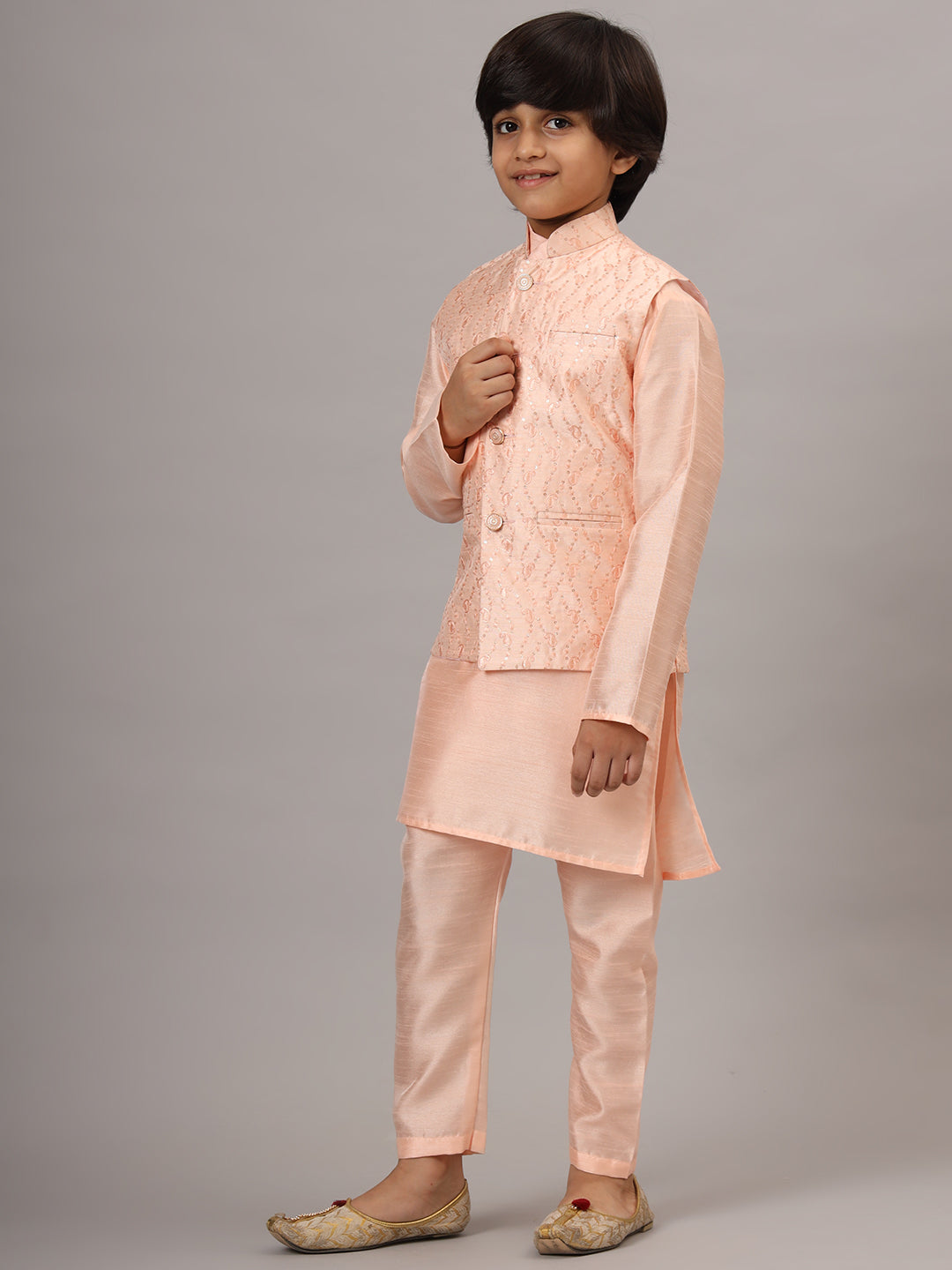 Boys Peach Kurta Set With Embroidered Nehru Jacket - Tahvo India