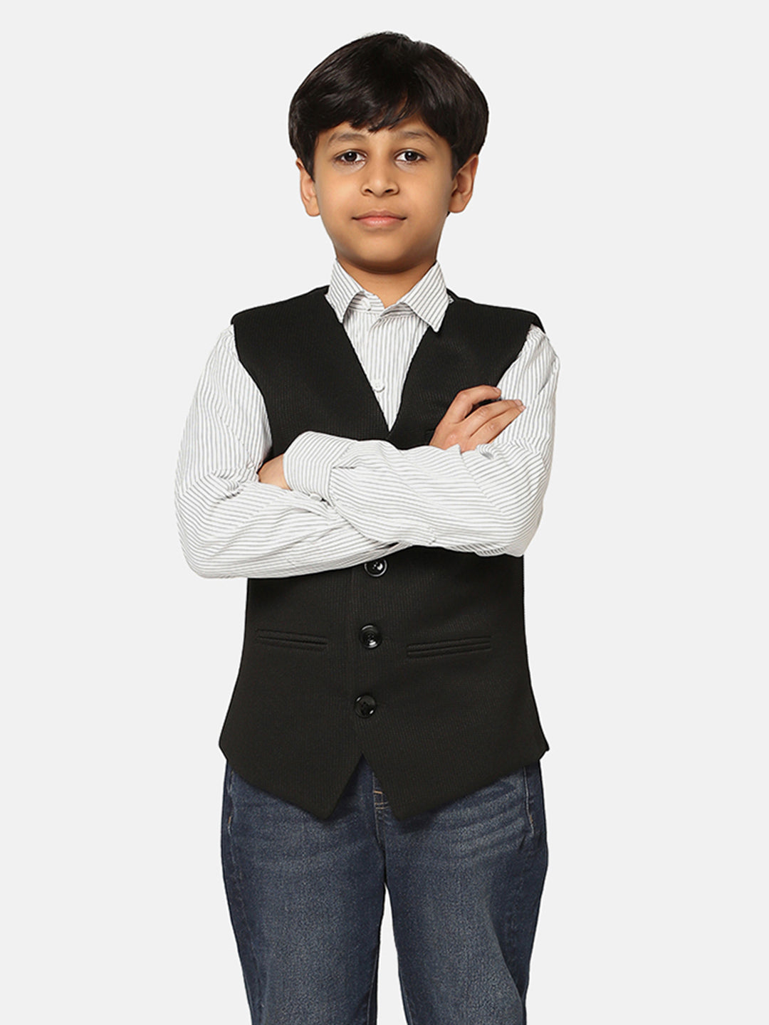 Boys Black Textured Waistcoat - Tahvo India